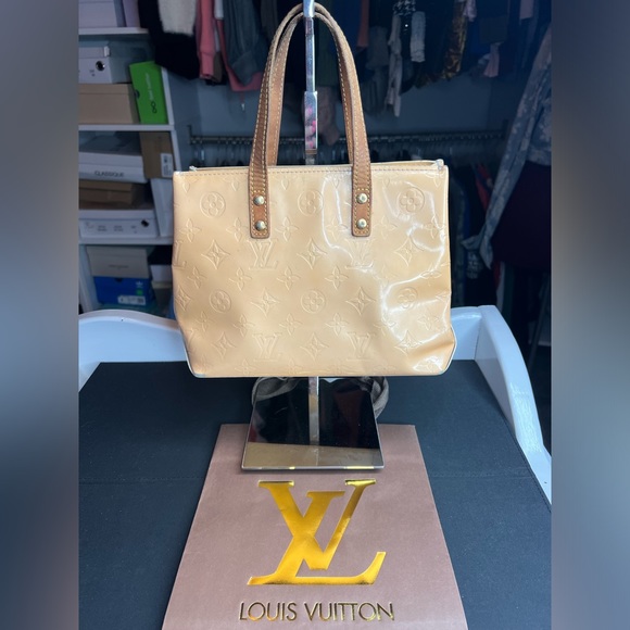 Louis Vuitton Handbags - Authentic Louis Vuitton Vernis handbag